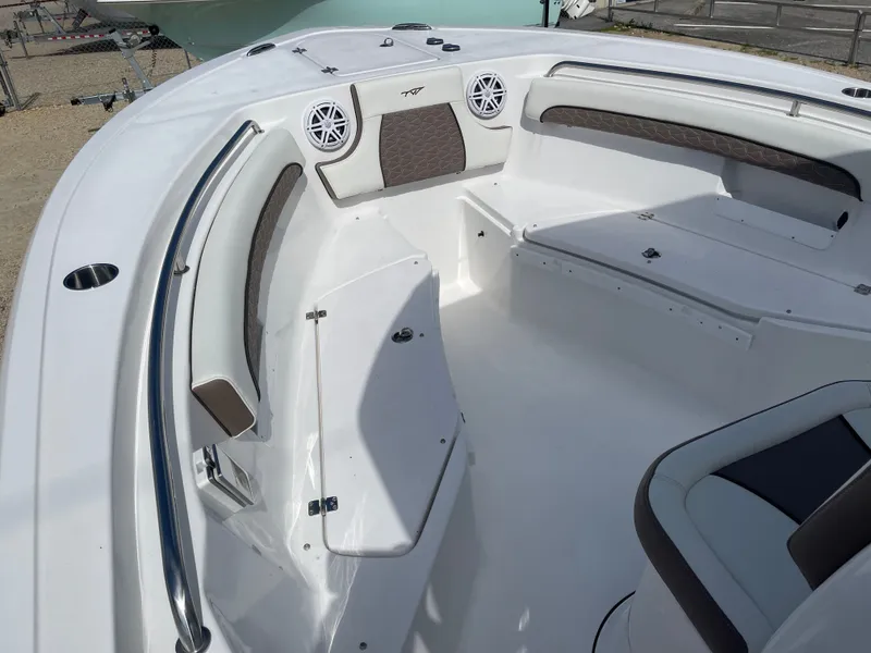 Slide: The Image of Tidewater 232 LXF 2025 - 14