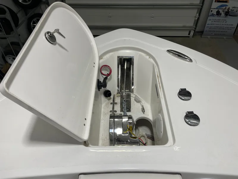 Slide: The Image of Tidewater 232 LXF 2025 - 16