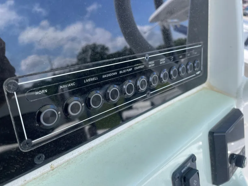 Slide: The Image of Tidewater 232 LXF 2025 - 22