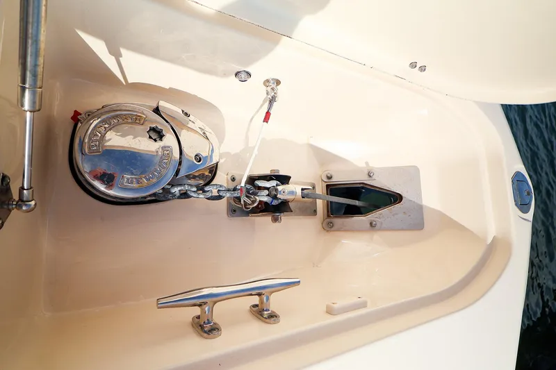 Slide: The Image of Anchor winch on 2015 Grady White 335 Freedom boat deck. - 19