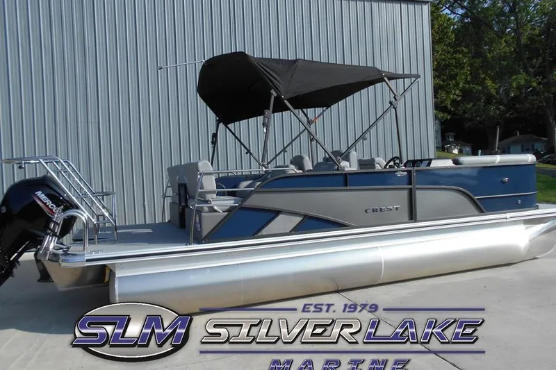 The Image of 2025 Crest Classic LX 220 SLRC pontoon boat at Silver Lake Marine dealership. - 0
