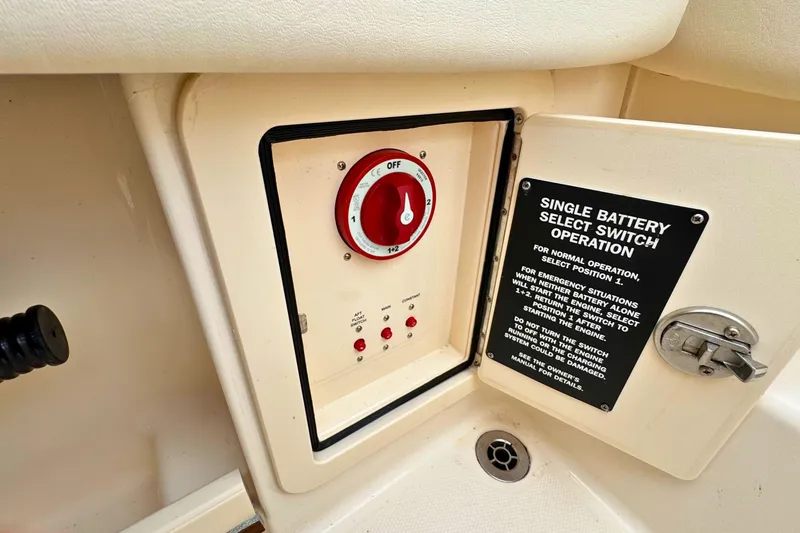 Slide: The Image of Battery switch panel on 2023 Grady-White Freedom 235 boat, featuring operation instructions. - 39