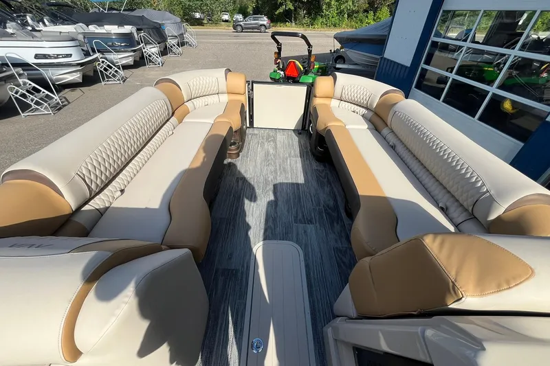 Slide: The Image of 2026 Avalon Catalina Versatile Rear Bench with luxurious seating and modern design. - 21