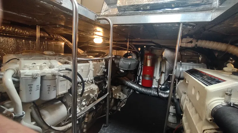 Slide: The Image of Cruisers Yachts 4450 Express Motoryacht 2001 - 53