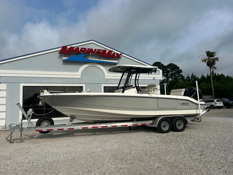 Slide: The Image of Boston Whaler 28 DAUNTLESS 2023 - 4
