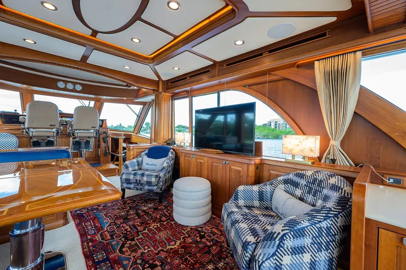 Slide: The Image of Sabre 66 SANDCRAB - Salon - 14