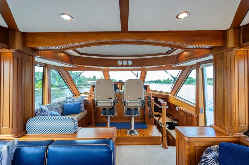 Slide: The Image of Sabre 66 SANDCRAB - Helm - 20