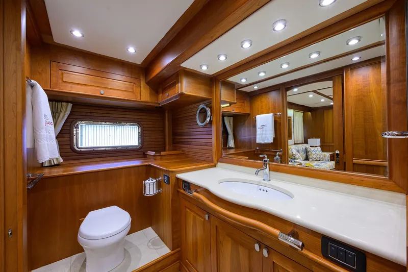 Slide: The Image of Sabre 66 SANDCRAB - Head - 30