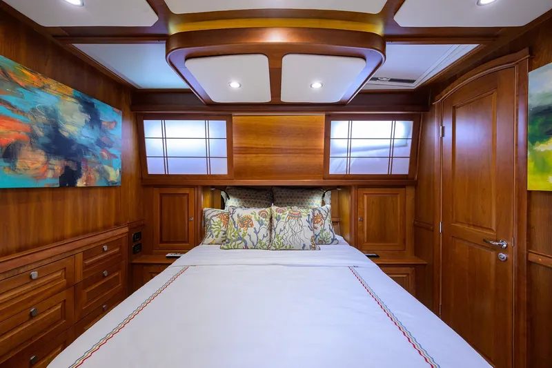 Slide: The Image of Sabre 66 SANDCRAB - Guest Stateroom Berth - 39