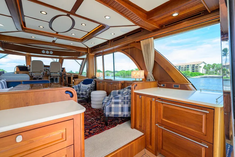 Slide: The Image of Sabre 66 SANDCRAB - Salon - 5