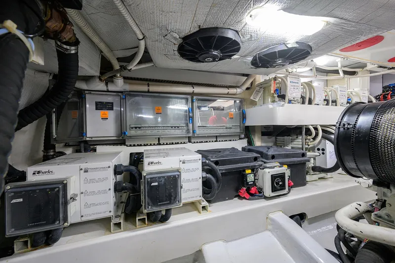 Slide: The Image of Sabre 66 SANDCRAB - Engine Room - 60