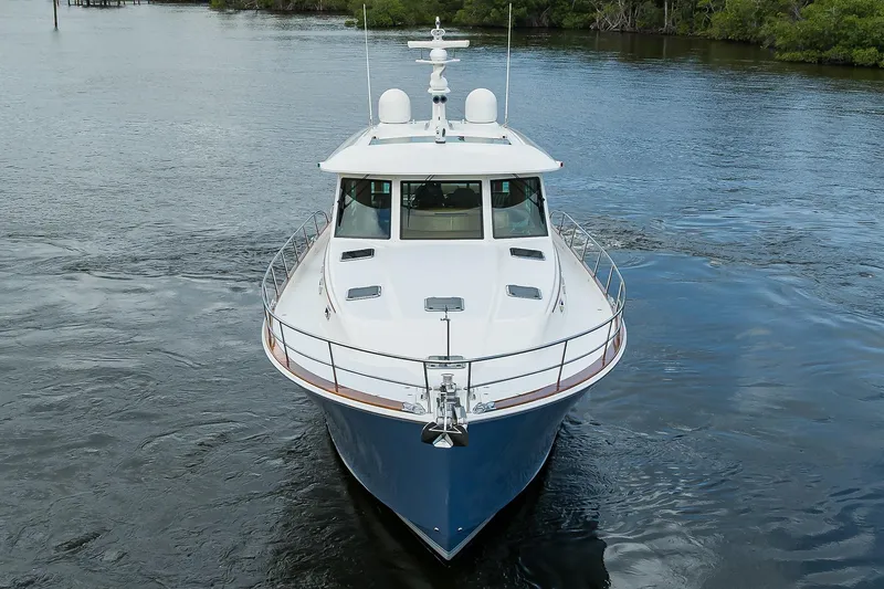 Slide: The Image of Sabre 66 SANDCRAB - Bow Profile - 75