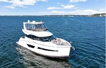 Slide: The Image of Carver Yachts 52 Command Bridge 2020 - 4