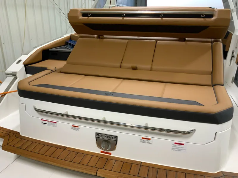 Slide: The Image of Cobalt R35 Surf 2026 - 16