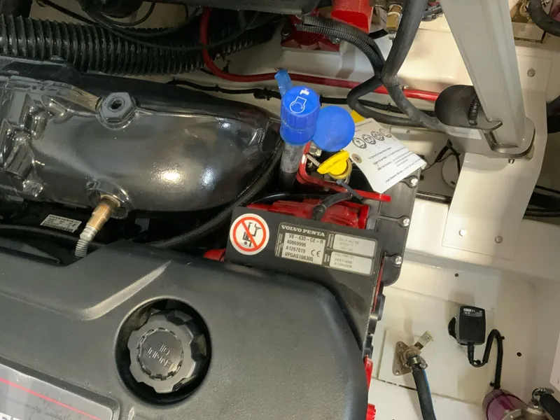 Slide: The Image of Cobalt R35 Surf 2026 - 19