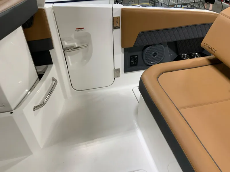 Slide: The Image of Cobalt R35 Surf 2026 - 26