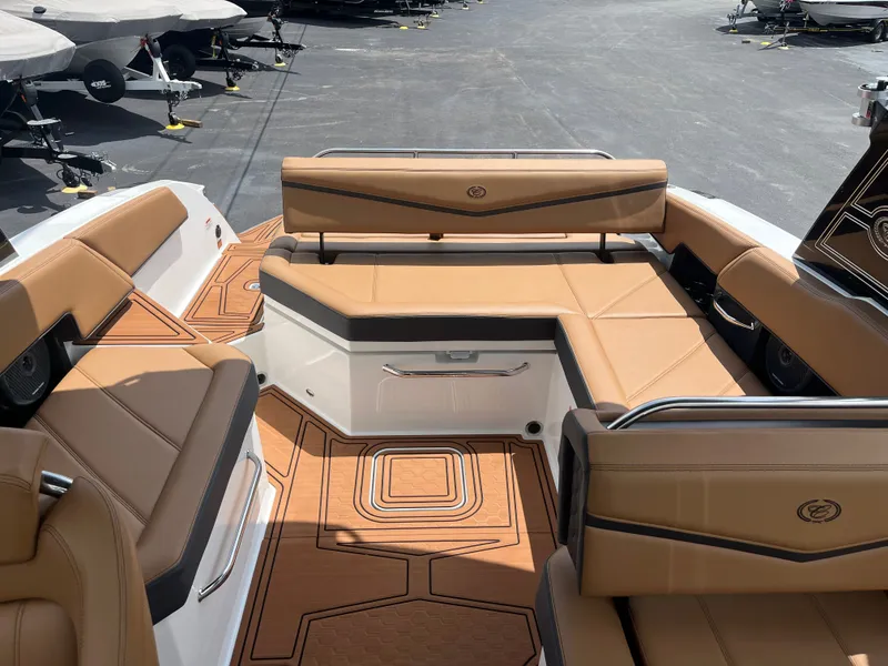 Slide: The Image of Cobalt R6 Surf 2026 - 10