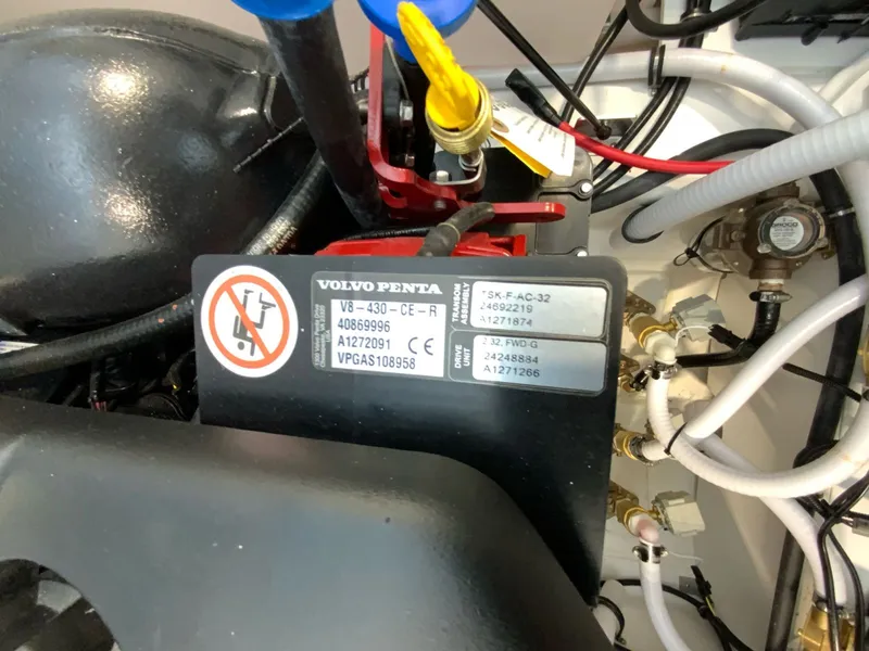 Slide: The Image of Cobalt R8 Surf 2026 - 22