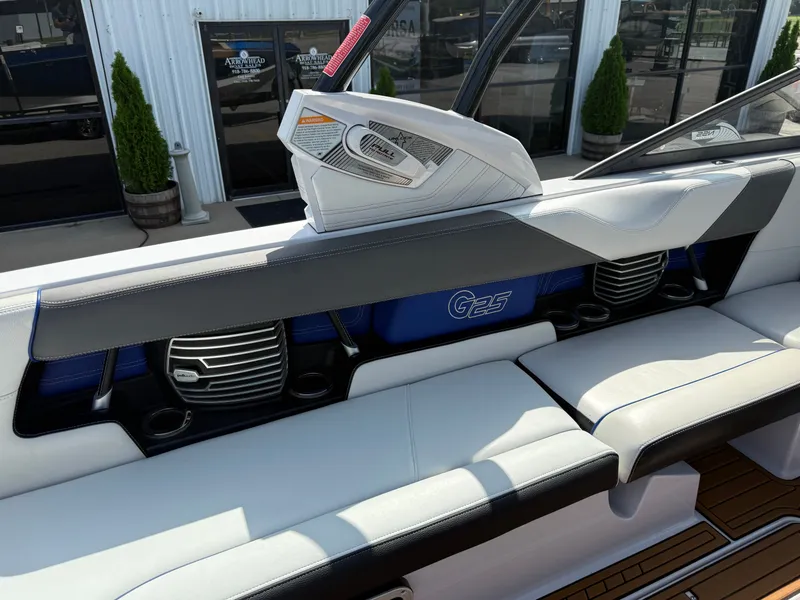 Slide: The Image of Nautique G25 2015 - 13