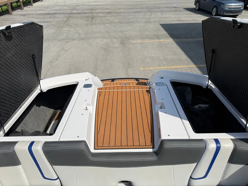 Slide: The Image of Nautique G25 2015 - 26