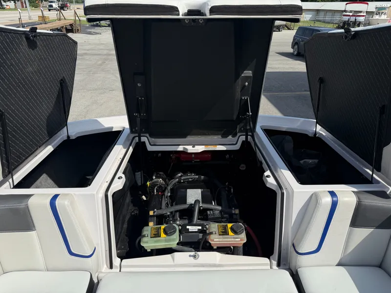 Slide: The Image of Nautique G25 2015 - 27