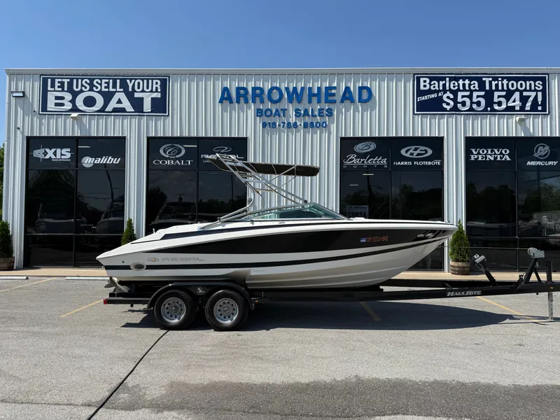The Image of Regal 2200 Bowrider 2003 - 1