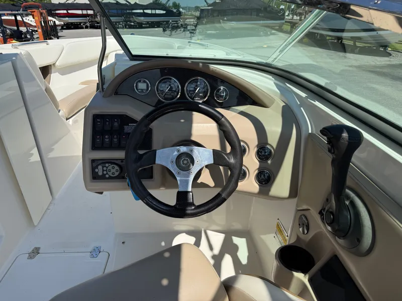 Slide: The Image of Regal 2200 Bowrider 2003 - 18