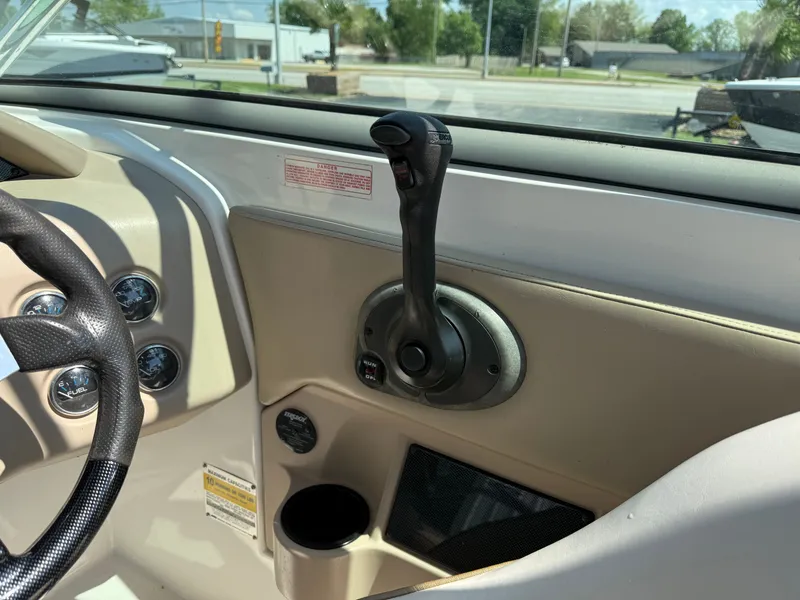 Slide: The Image of Regal 2200 Bowrider 2003 - 20