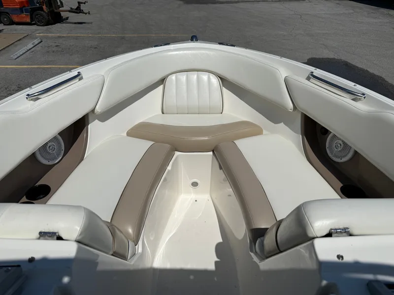 Slide: The Image of Regal 2200 Bowrider 2003 - 25