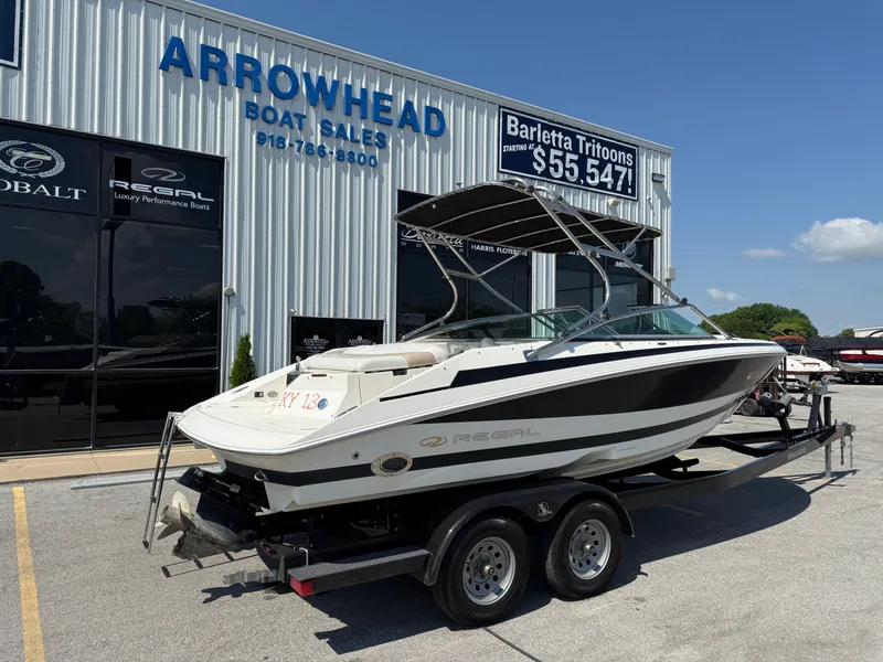 Slide: The Image of Regal 2200 Bowrider 2003 - 8