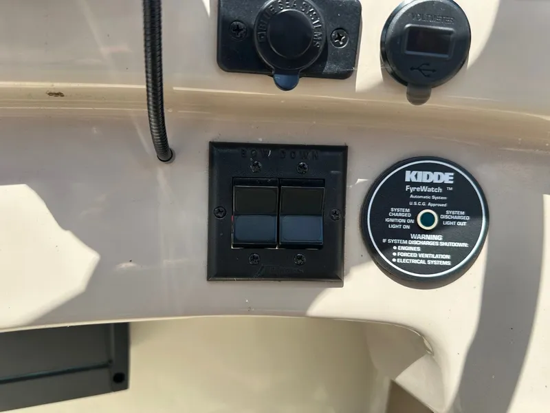 Slide: The Image of Regal 2500 LSR 1999 - 18