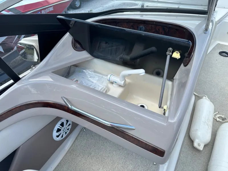 Slide: The Image of Regal 2500 LSR 1999 - 8