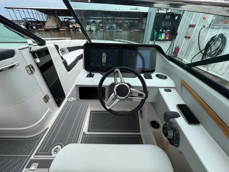 Slide: The Image of Regal LS9 Surf 2025 - 11