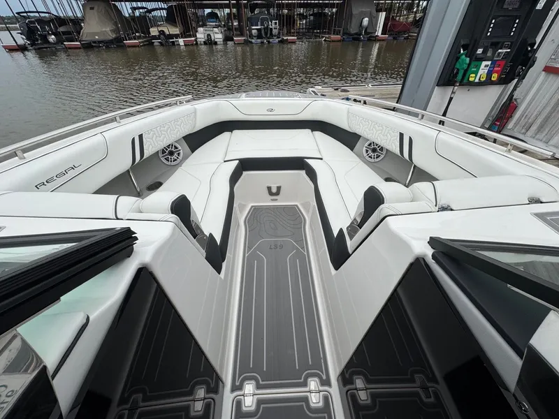 Slide: The Image of Regal LS9 Surf 2025 - 15