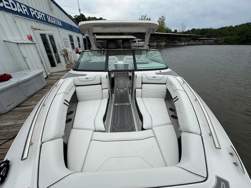 Slide: The Image of Regal LS9 Surf 2025 - 16