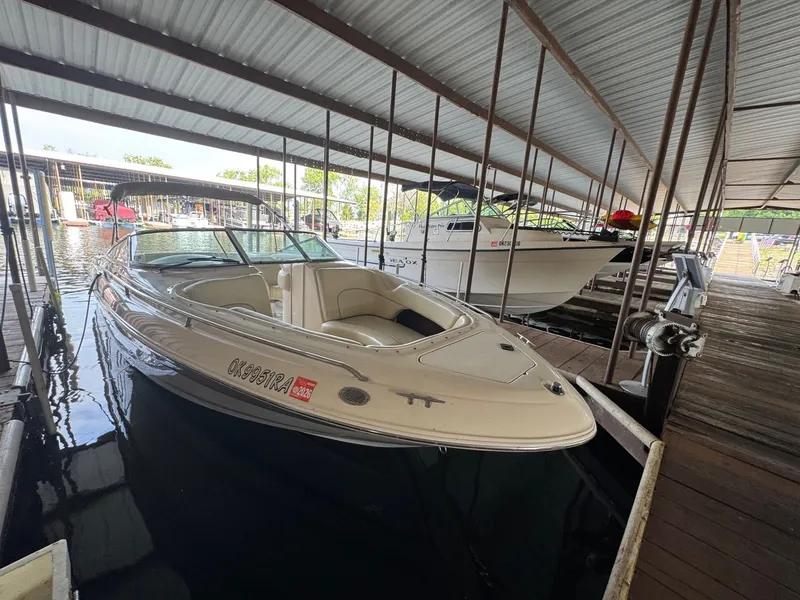 Slide: The Image of Sea Ray 260 BR SS 1999 - 16