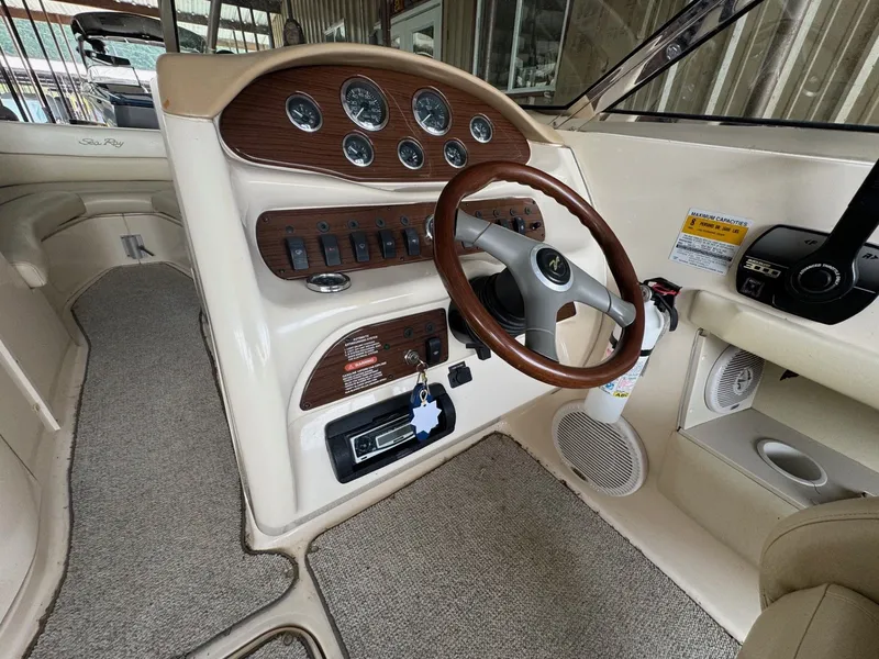 Slide: The Image of Sea Ray 260 BR SS 1999 - 5