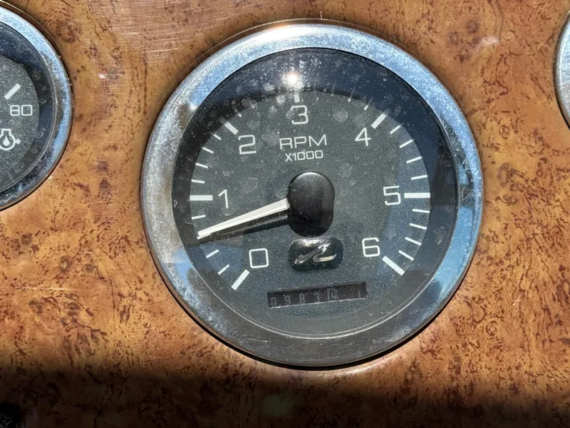 Slide: The Image of Sea Ray Sundancer 310 1999 - 19