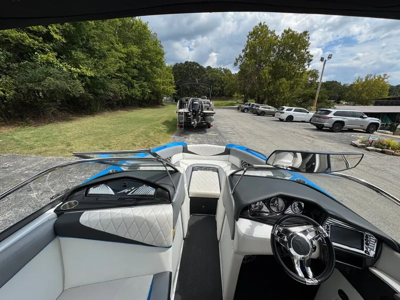 Slide: The Image of Tigé RZ4 2015 - 13