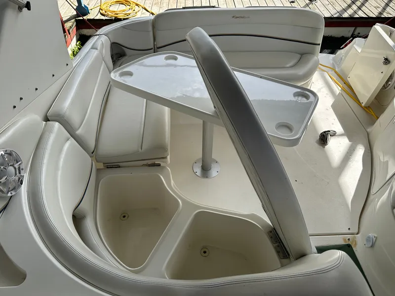 Slide: The Image of Wellcraft 3300 Martinique 2002 - 9