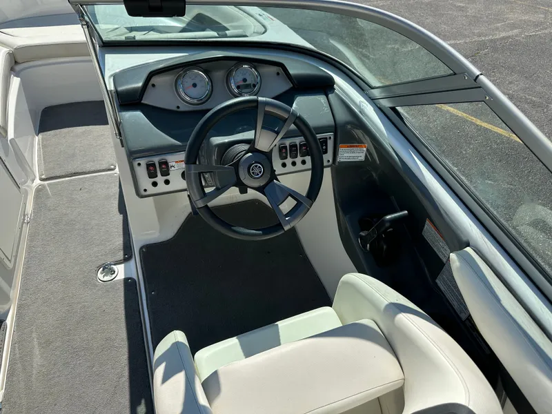 Slide: The Image of Yamaha SX190 2015 - 10