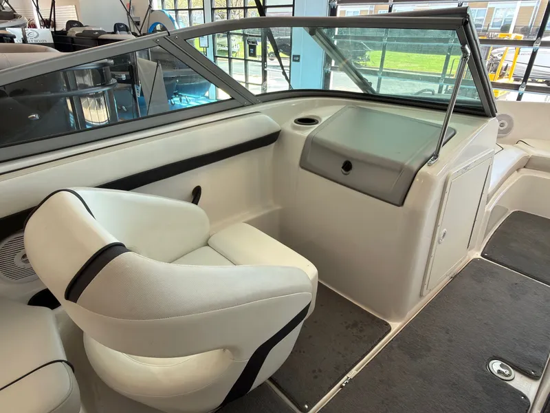 Slide: The Image of Yamaha SX190 2015 - 19