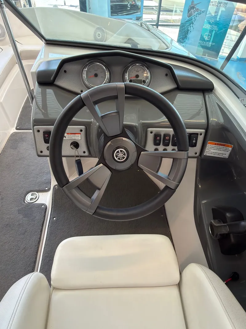 Slide: The Image of Yamaha SX190 2015 - 20