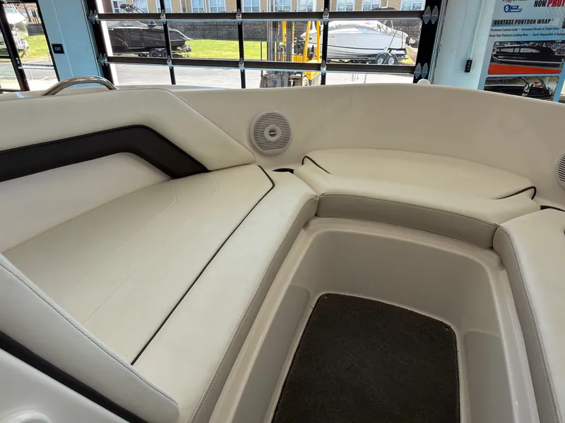 Slide: The Image of Yamaha SX190 2015 - 21