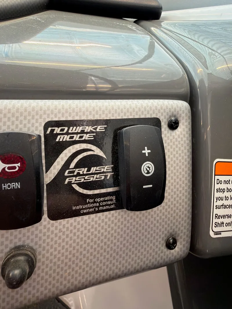 Slide: The Image of Yamaha SX190 2015 - 25