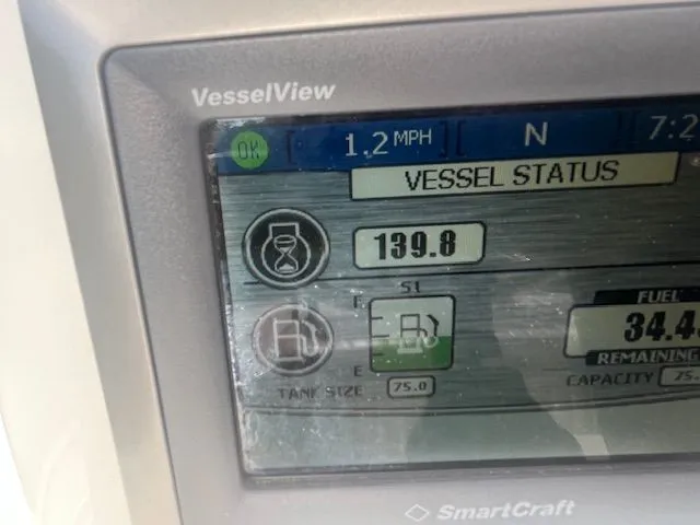 Slide: The Image of Yellowfin 24 Bay 2013 - 18