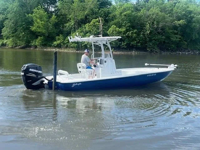 Slide: The Image of Yellowfin 24 Bay 2013 - 21