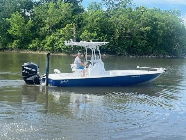 Slide: The Image of Yellowfin 24 Bay 2013 - 22