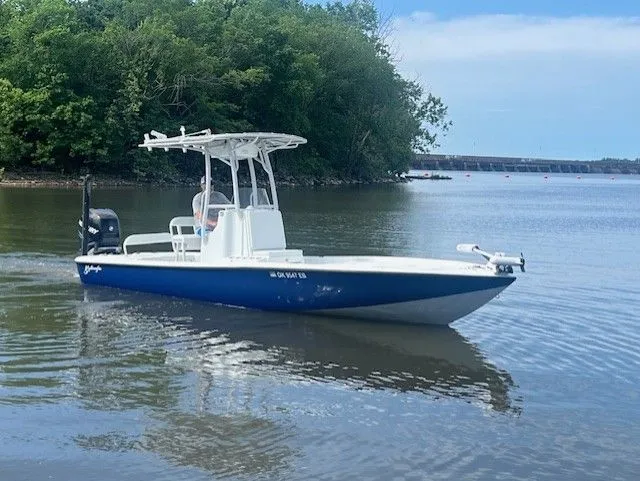 Slide: The Image of Yellowfin 24 Bay 2013 - 23