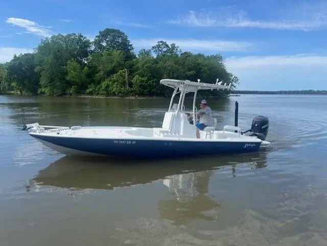 Slide: The Image of Yellowfin 24 Bay 2013 - 27